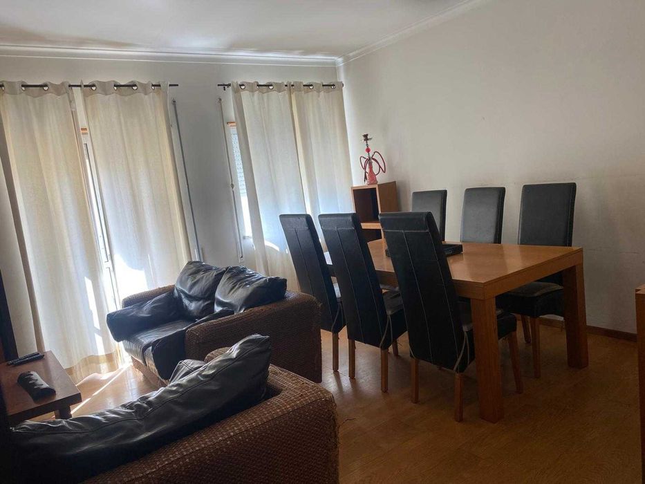 Arrenda-se T3 em Santa Apolónia, Coimbra - Estacionamento Privativo