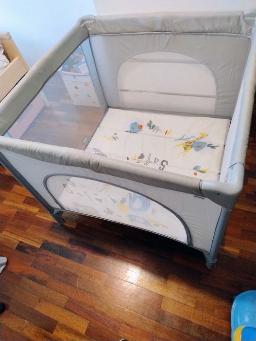 Parque brincar / berço viagem