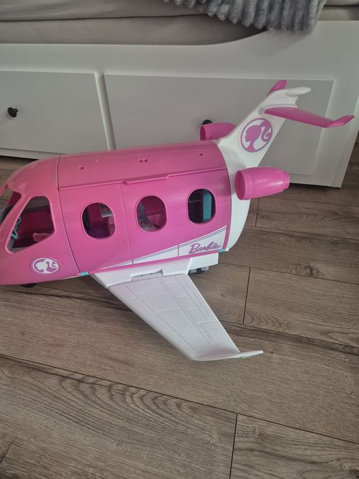 Samolot Barbie +auto gratis