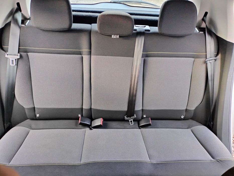 CITROEN C3 III 2017 KANAPA TYŁ PASY ZAPINKI TYŁ BOCZKI  WYKŁADZINA  PÓŁKA BAGAŻNIKA  KOMPLET