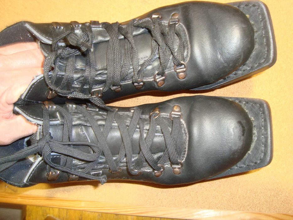 buty górske Garmont -mod Tour roz 41 -Super ski