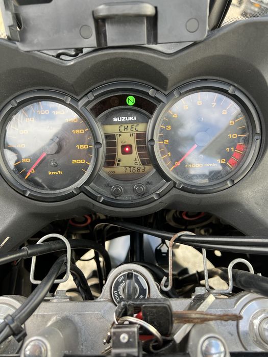 Suzuki V-Strom 650