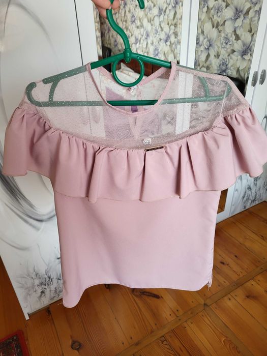 Блузка шкільна  р. 140