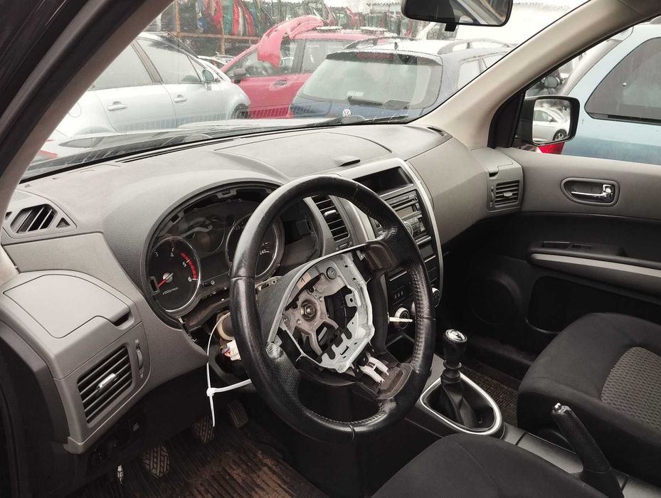 Nissan X-Trail T31 2.0i 2008r. Element wnętrza !! Czytaj opis !!