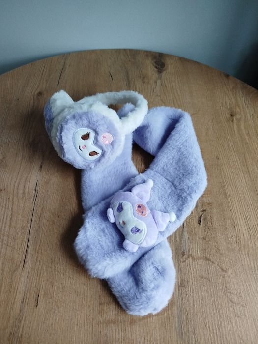 Zimowy zestaw nauszniki szal Sanrio Kuromi
