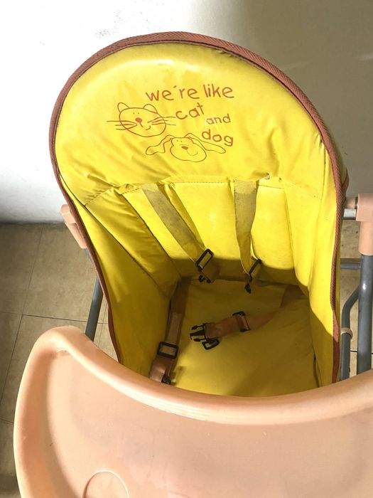 Cadeira de comer bebé