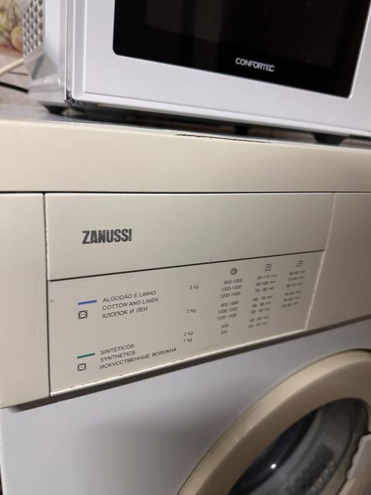 Maquina de secar zanussi