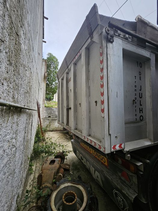 Vende se reboque basculante de aluminio