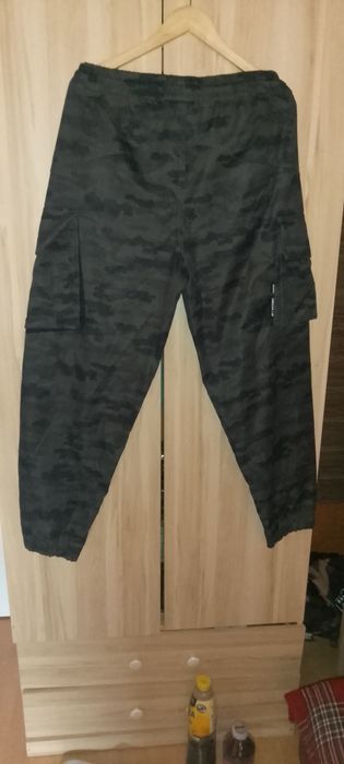 Spodnie Cropp Moro CargoL\XL jak nowe
