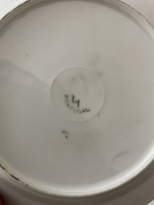 Serviço de jantar Vista Alegre à peça