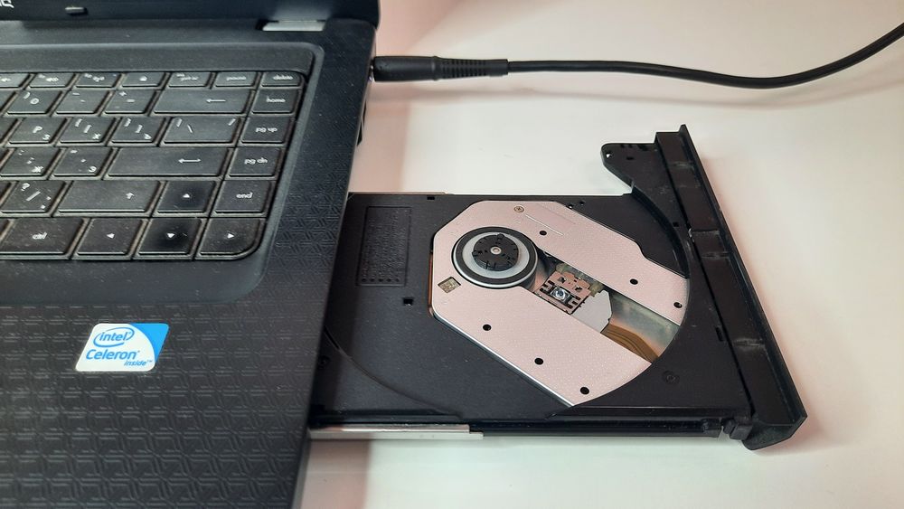 Ноутбук Compaq Presario CQ56