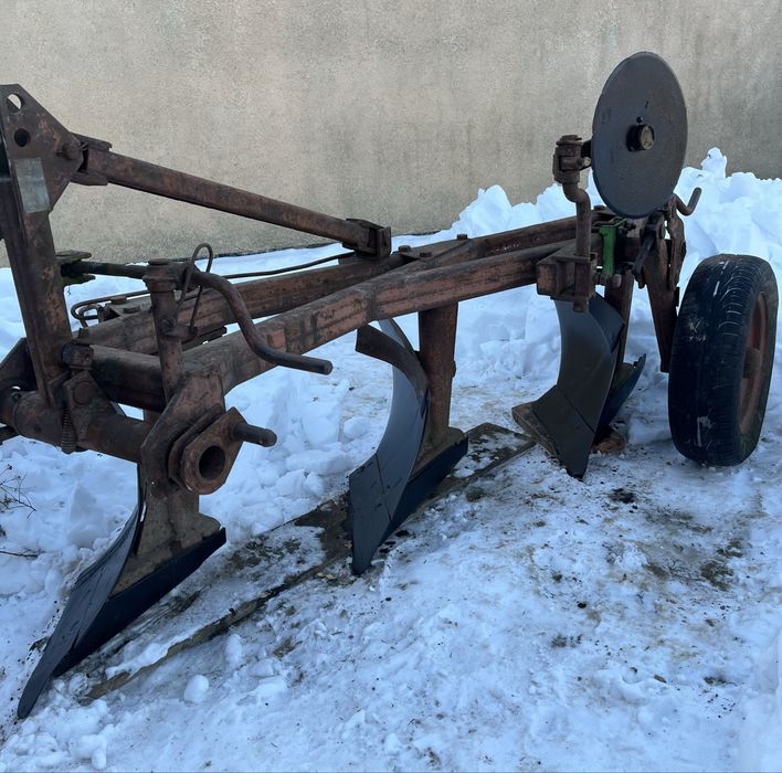 Плуг Unia Grudziadz 3/30 см