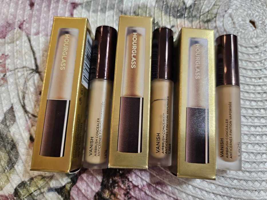 Hourglass concealer korektor pod oczy