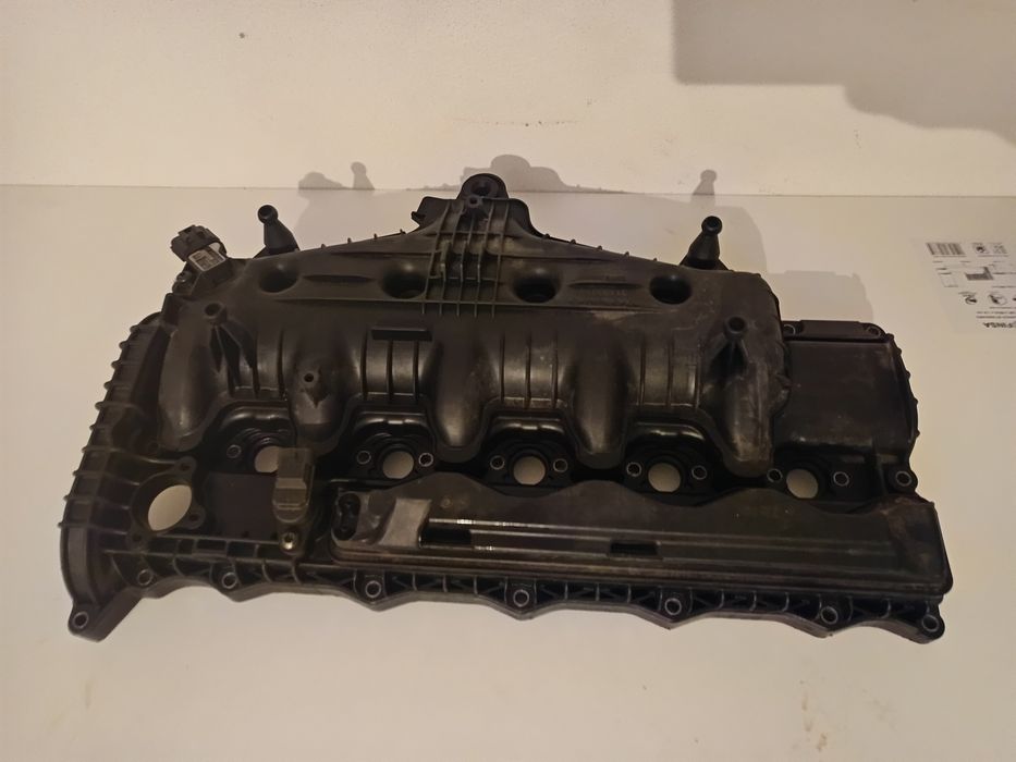 Tampa cabeça motor volvo v60 5 cilindros