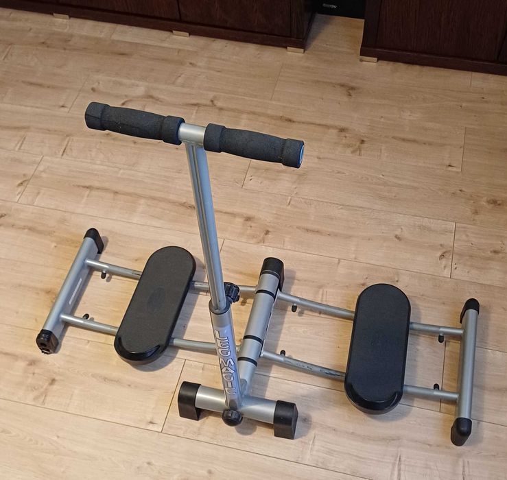 Trenażer, przyrząd do ćwiczeń - uda, pośladki