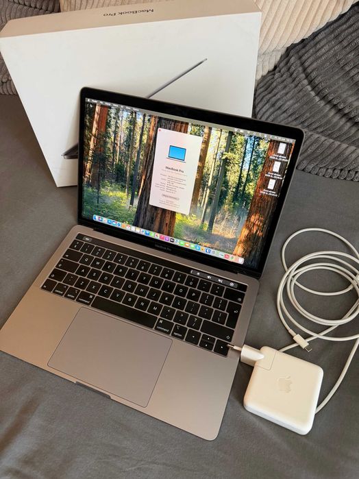 Apple MacBook PRO z TouchBar i Touch ID intel i7 16GB RAM oryginalna ładowarka 61W pudełko