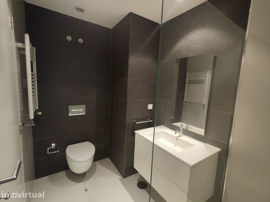 Apartamento Renovado T2 Avenida Bessa - 2 lugares garagem