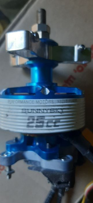 Безколлекторний двигун SUNNYSKY X6215 KV420 з регулятором швидкості Б/У