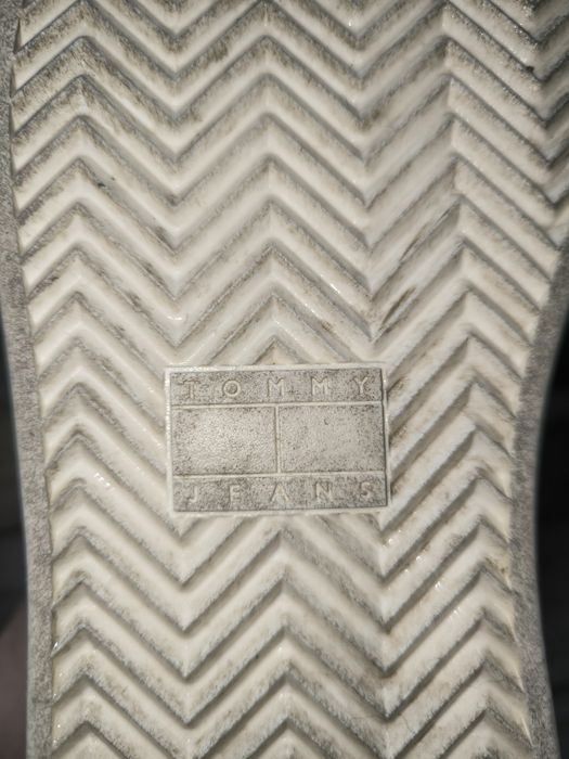 Оригінал.Tommy jeans  Жіночі шкіряні кеди , кросівки