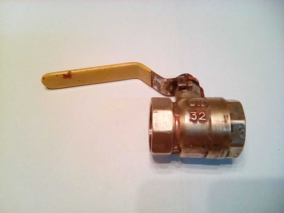 Кран шаровый ду32