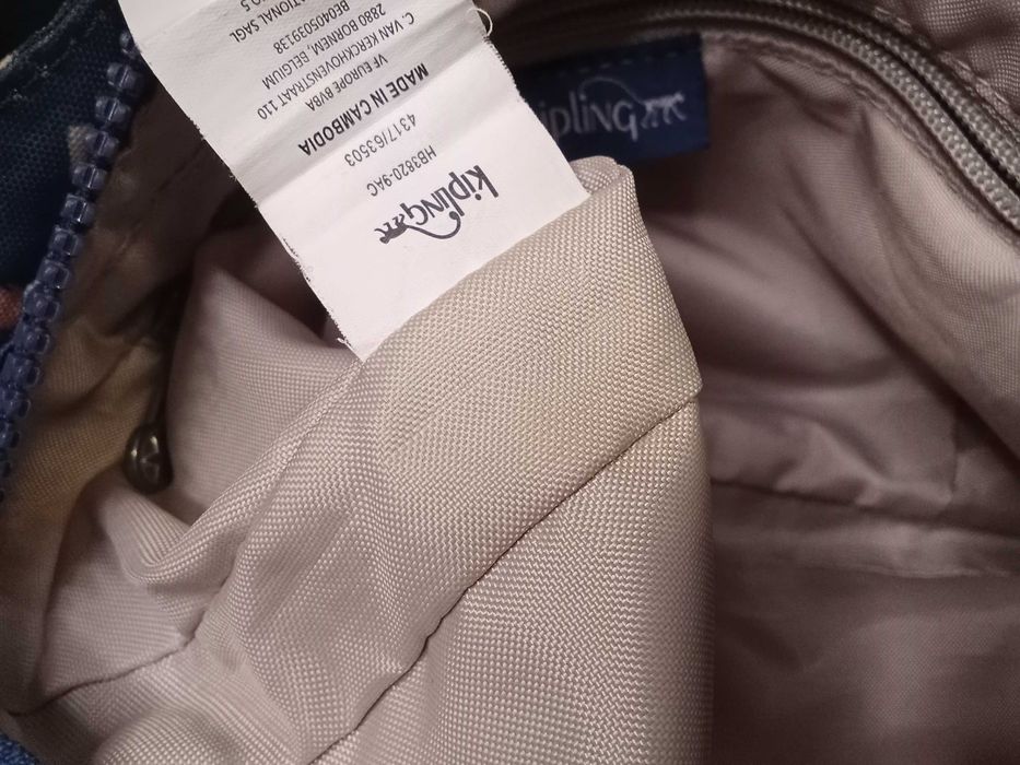 Сумка Kipling. Оригінал. Цікавий принт.