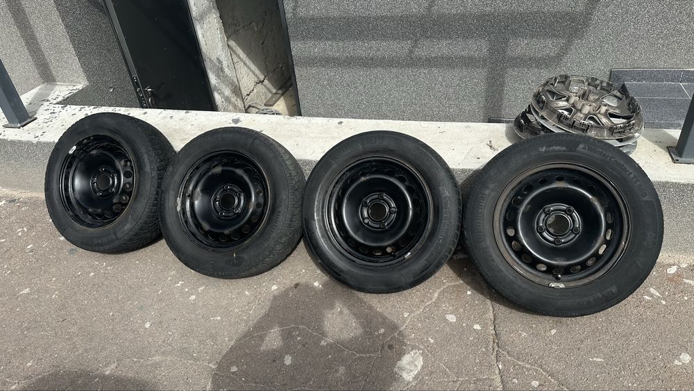 Продам комплект 5/114.3 R15 195/65/15 ковпаки в подарунок