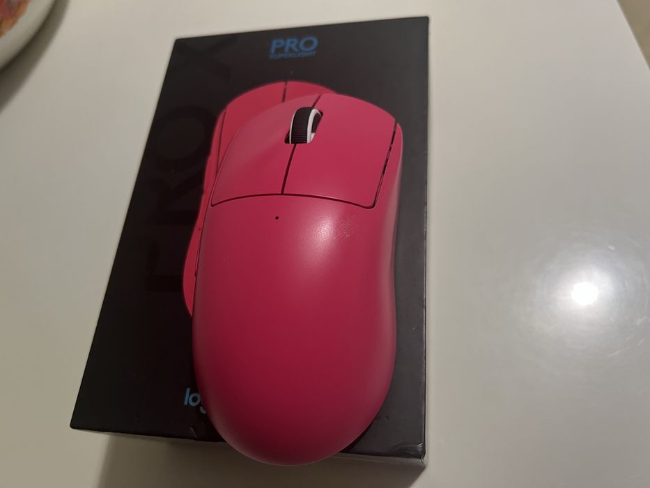 Logitech g pro x superlight magenta