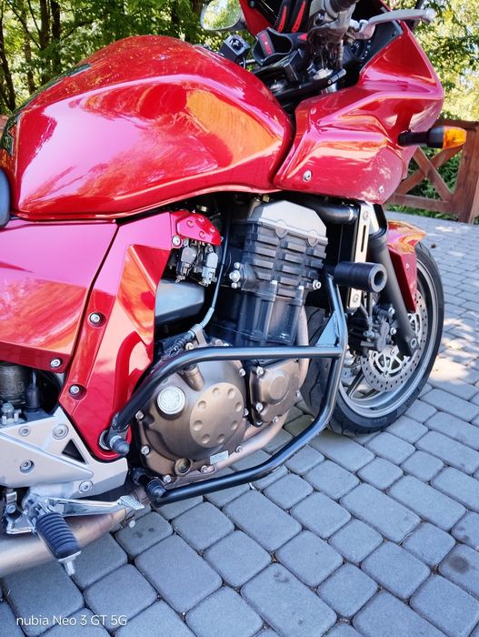 Kawasaki z 750 s.2005 року.