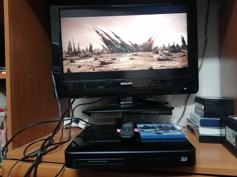 Amplituner blu-ray Philips HTS 4282 pilot