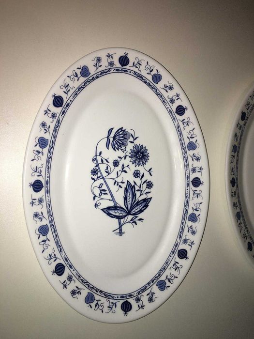 Conjunto de Louça HARMONIA – Feito na Espanha - Estilo Clássico Azul e Branco