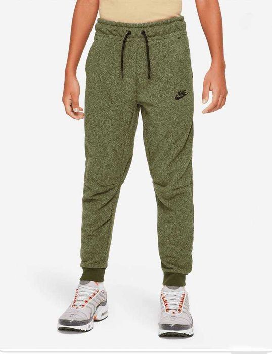теплі флісові  штани  Nike Tech Fleece, оригінал, на зріст 147-158 см