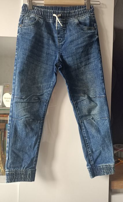 Spodnie jeansowe- joggery chłopięce r. 134