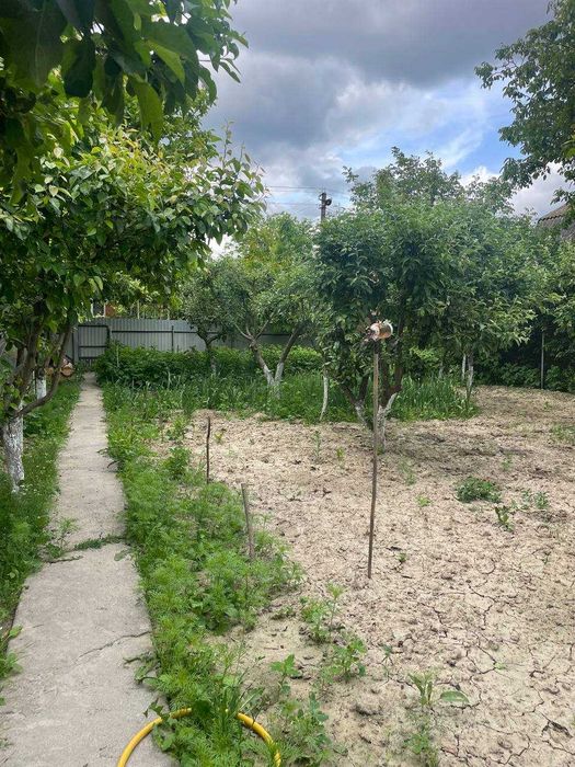 Продаж 2 поверхового будинку
