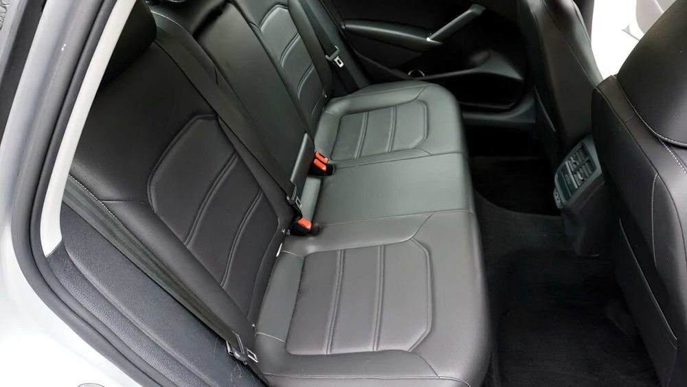 Volkswagen Passat SE      2020