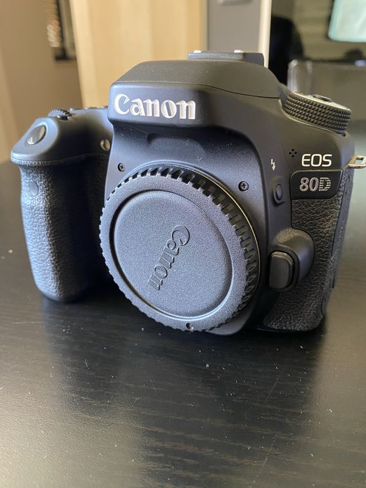 Canon 80D 2 baterias