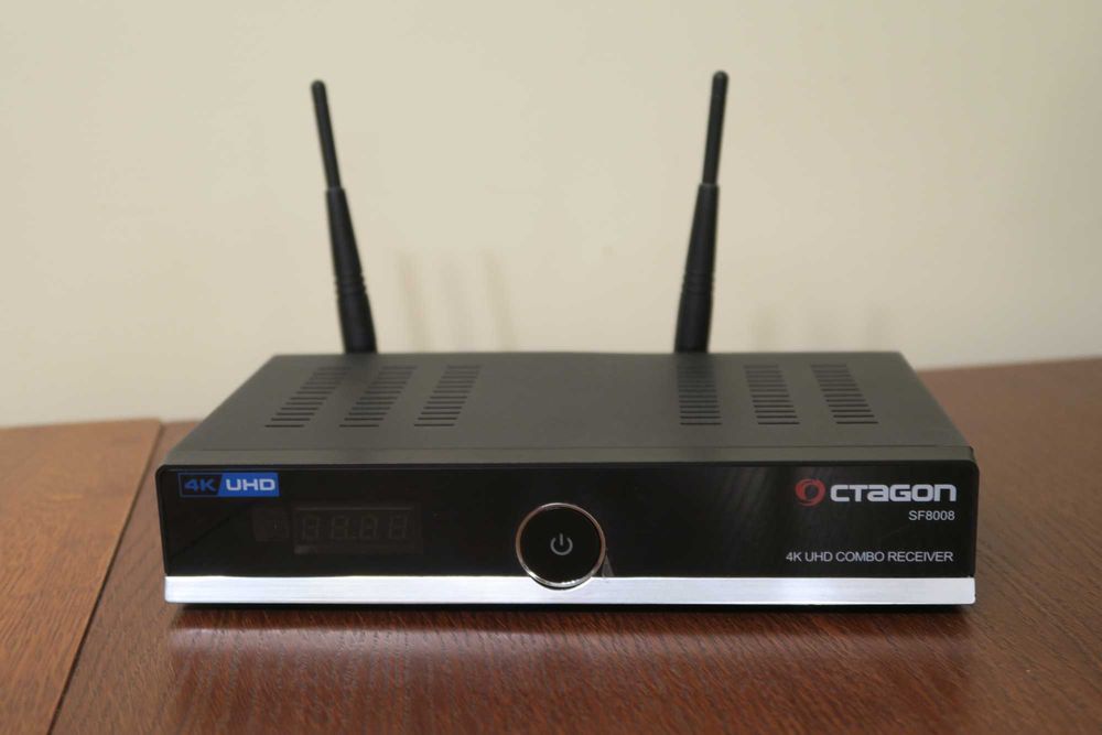 Tuner Dekoder Octagon SF8008 4K UHD Combo