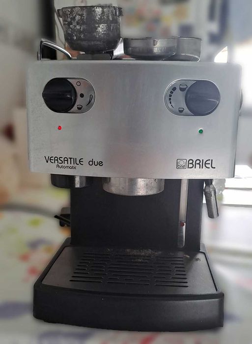 Máquina café Briel modelo Versatile Due