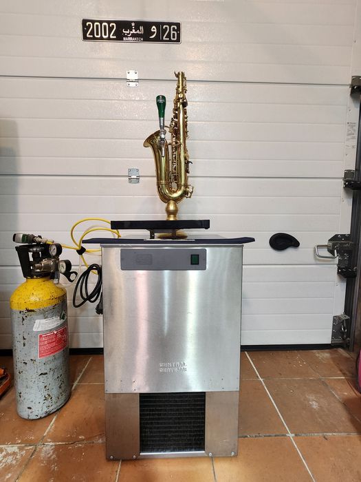 Vendo máquina de imperial ou outros torneira Saxofone em bom estado