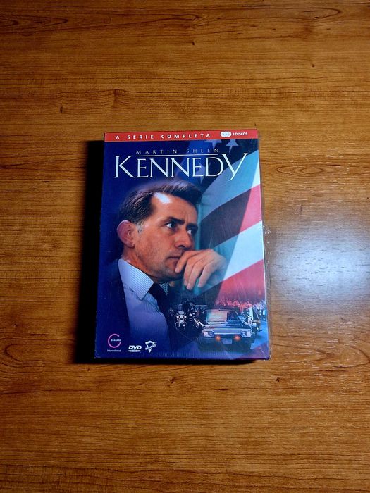 KENNEDY - Mini série Completa (Martin Sheen) OFERTA Documentário NOVO