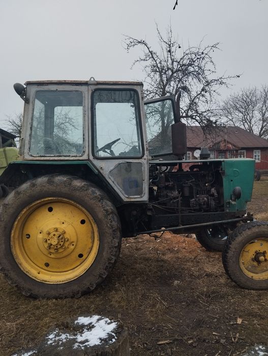 трактор Юмз продам.