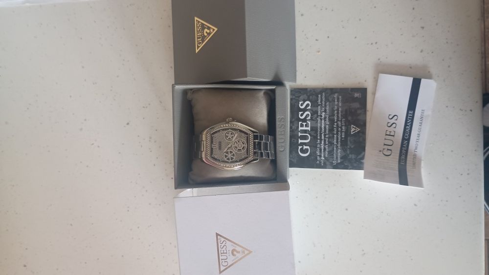 Zegarek guess  na sprzedaż