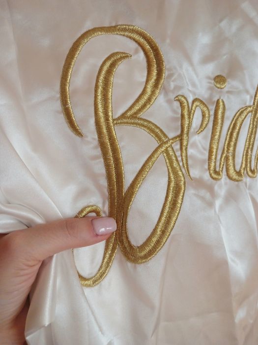 Білий атласний халат для нареченої XS