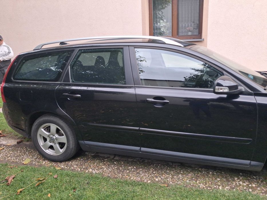 Sprzedam VOLVO V50 2010r