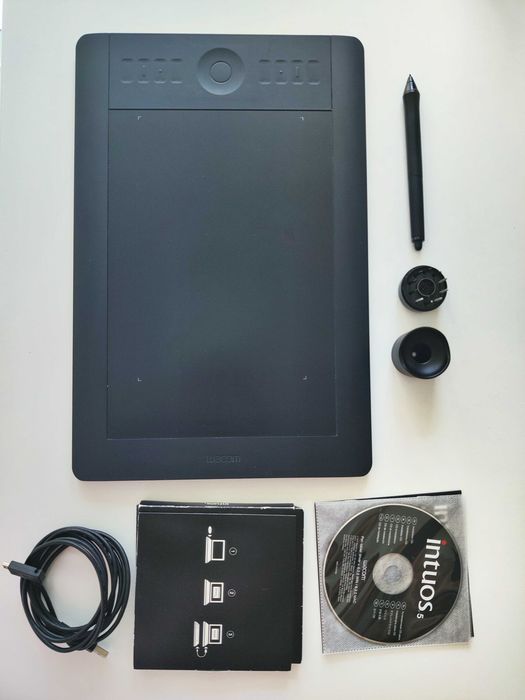 Tablet graficzny Wacom Intuos 5 touch rozmiar M