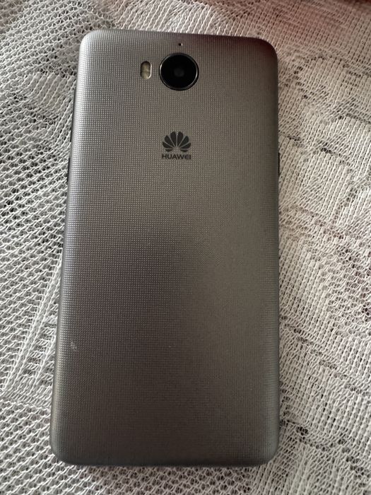 Huawei mya-u29 смартфон на деталі