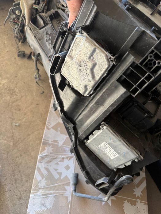 Оригінальна фара ліва Volkswagen Tiguan II Full LED USA (2018-2020) у зборі з блоками