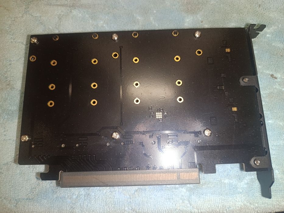Karta  Ezidy-Fab qaud M.2 SSD PCIE X16 4XPCLE NVME M.2 SSD