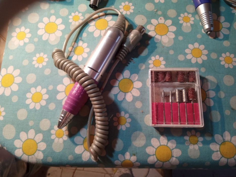 Para manicure e pedicure