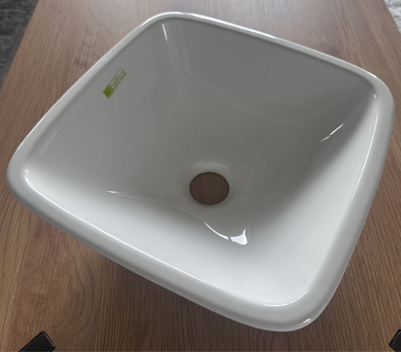 Bathco Baviera Umywalka nablatowa 30x30x11 cm, biała 4050