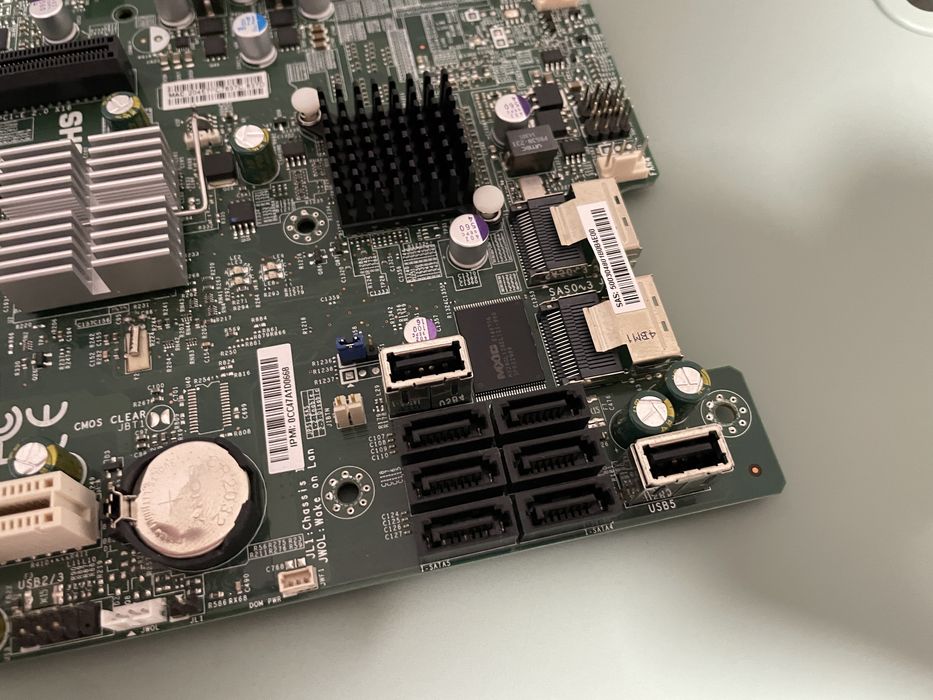 Plyta glowna supermicro x8si6-f-ni015 z kontrolerem lsi sas 9207-8i